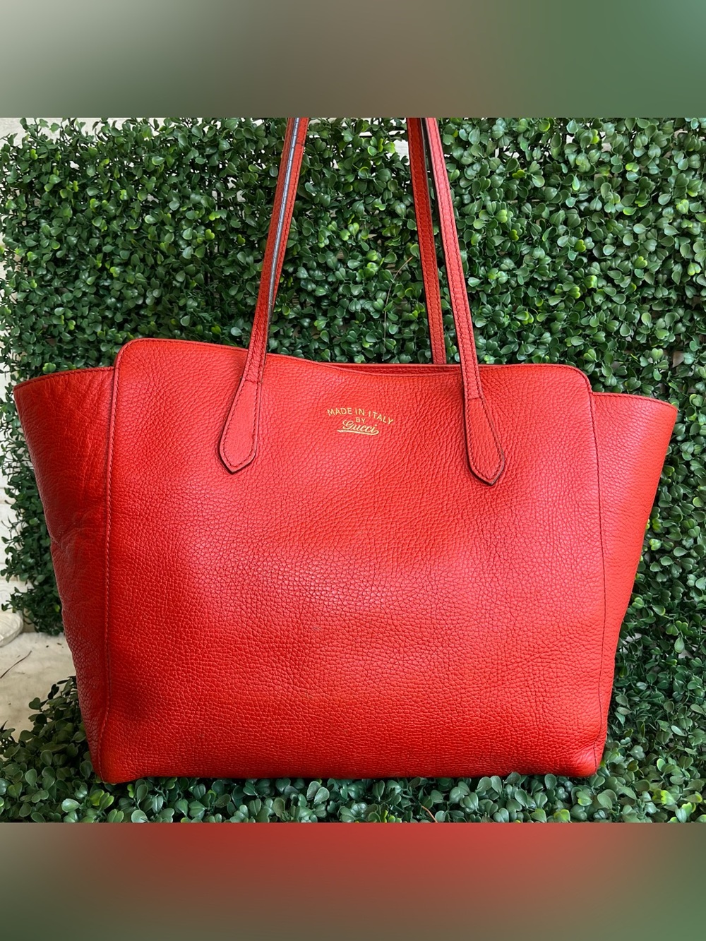 GUCCI Red Leather Disco Swing XL Travel Laptop Tote Shoulder Bag